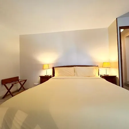 Pensión Le Relais De Saint-preuil, The Originals Relais Vignes Du Cognac 4*