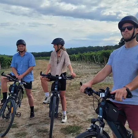 Pensjonat Le Relais De Saint-preuil, The Originals Relais Vignes Du Cognac Saint-Preuil