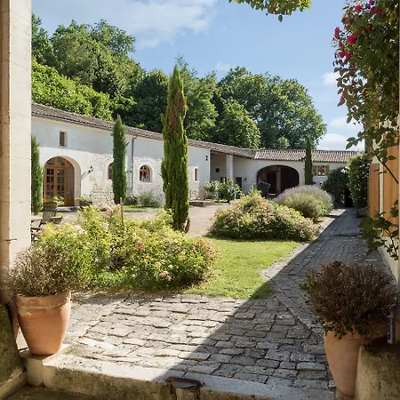 Le Relais De Saint-preuil, The Originals Relais Vignes Du Cognac 게스트하우스 4*